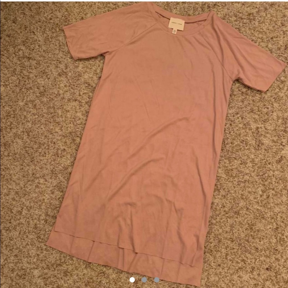 Silence and noise pastel t-shirt dress
